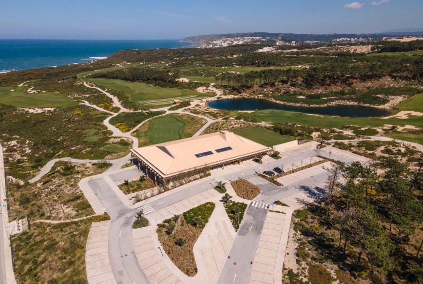 Villa For Sale in Obidos Portugal
