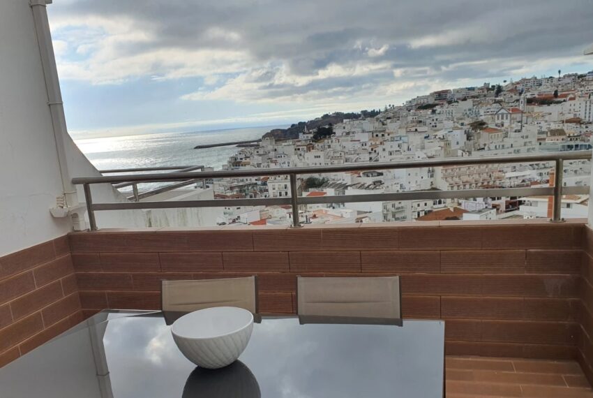 2 Bedroom Apartment for sale in Albufeira