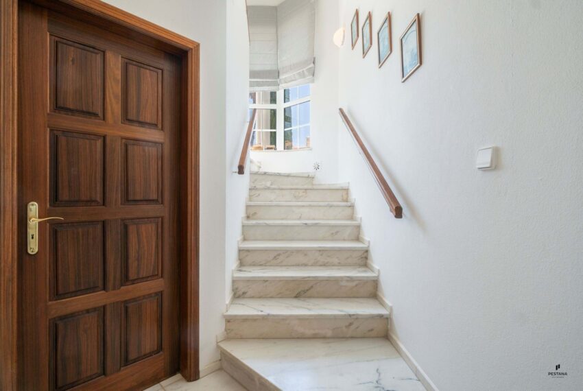 3 bedroom villa stairs leading to first floor view in Gramacho Golf Resort, Carvoeiro - Algarve