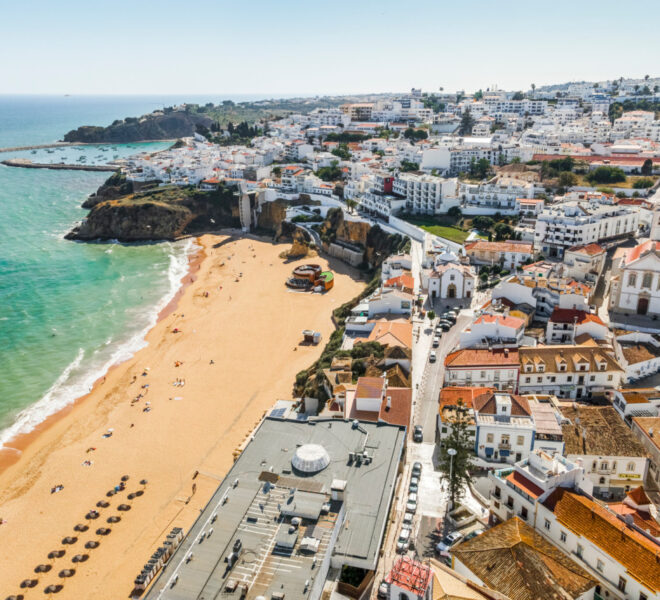 Buy property in the Algarve, Algarve Real Estate Trends 2025: Luxury, Sustainability &#038; Investments